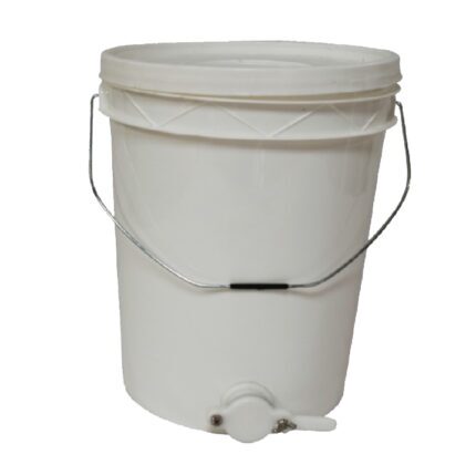 Honey Settling Bucket